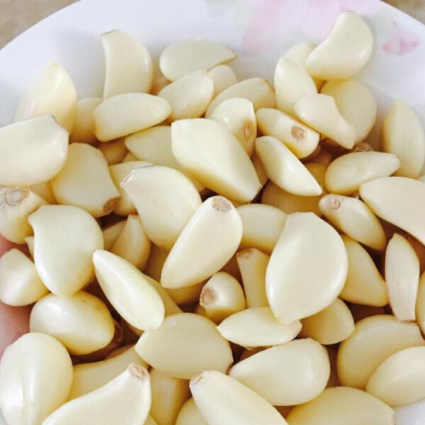 Peeled Garlic